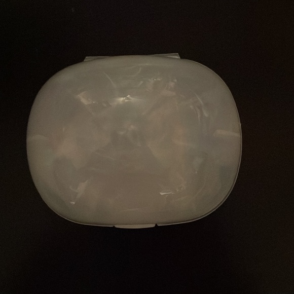 New Nipple shields - Picture 2 of 2